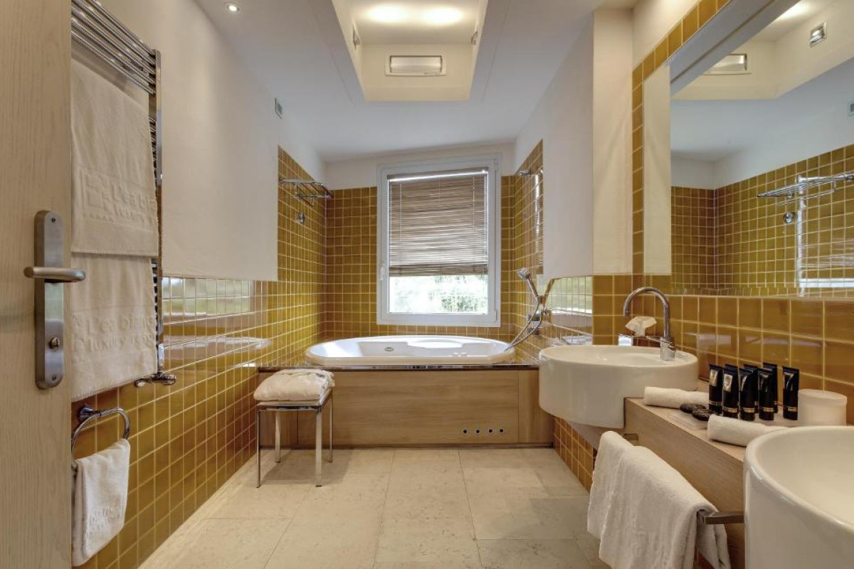 L'Ea Bianca Luxury Resort