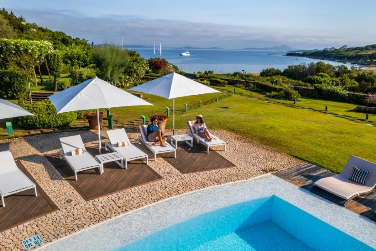 L'Ea Bianca Luxury Resort