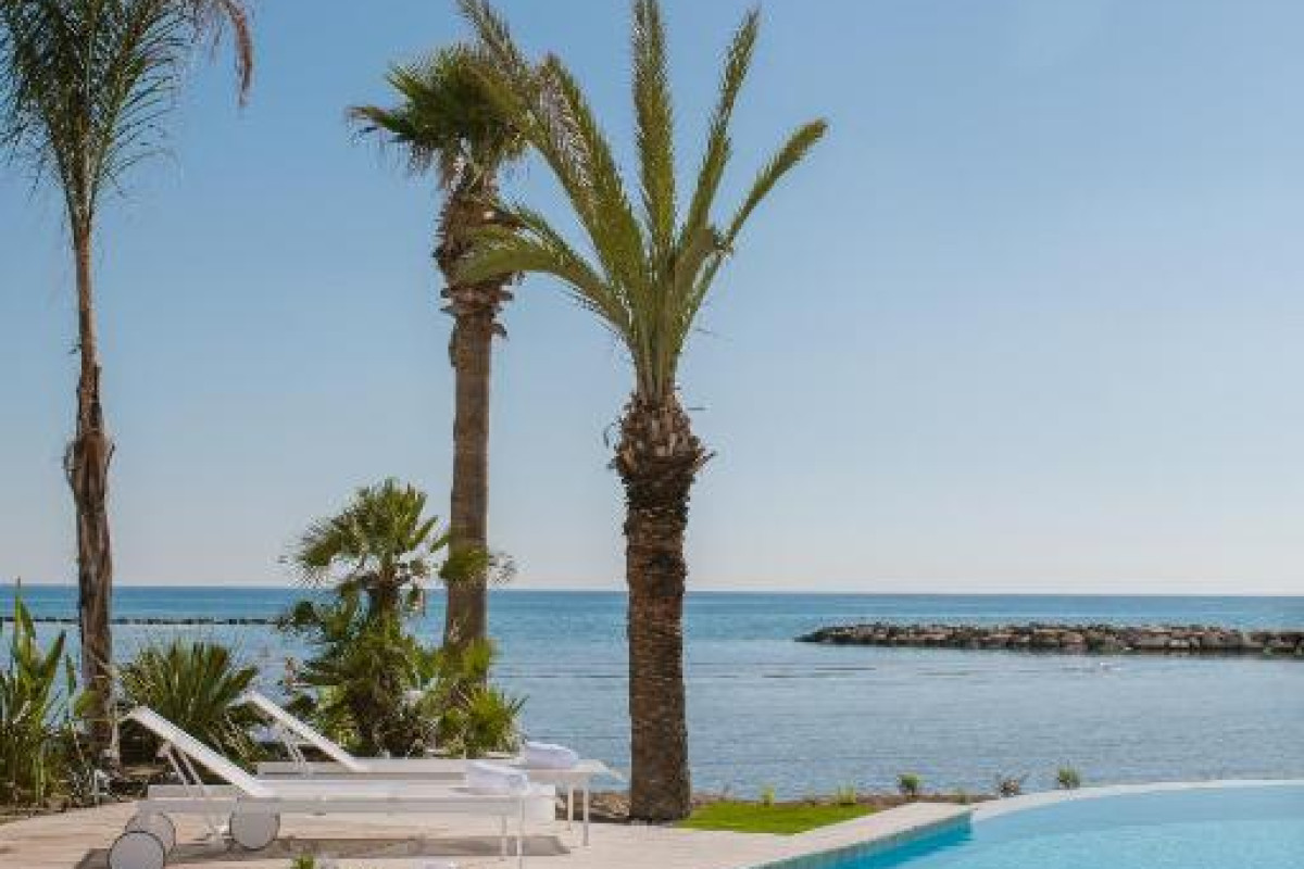 Lebay Beach Hotel