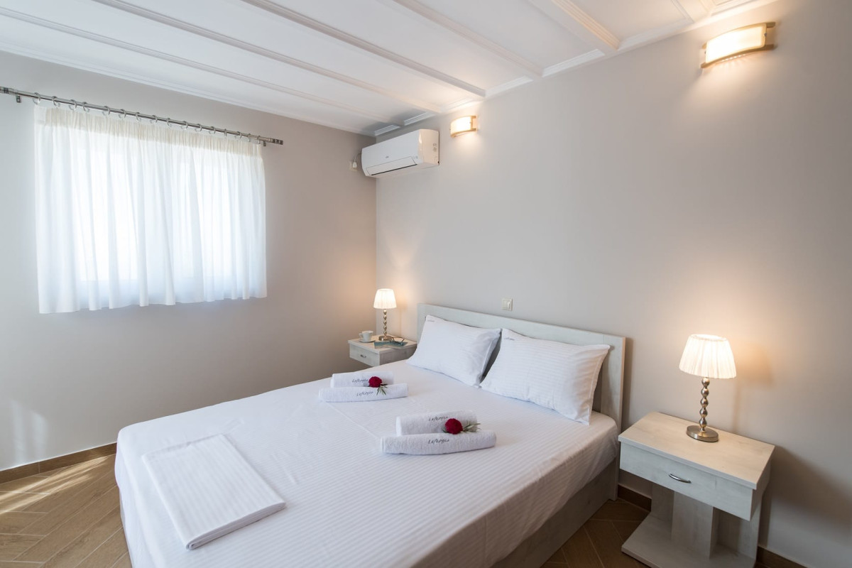 Lefkogea Villas & Apartments