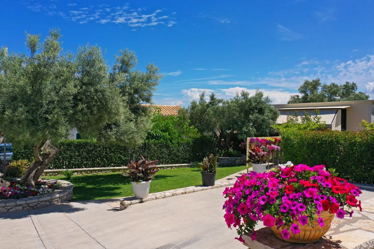Lefkogea Villas & Apartments