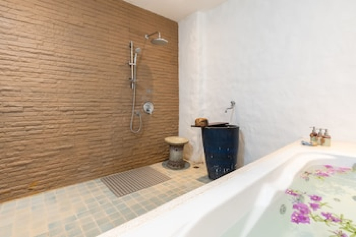 LEGEND BOUTIQUE RIVER RESORT AND SPA (SHA)