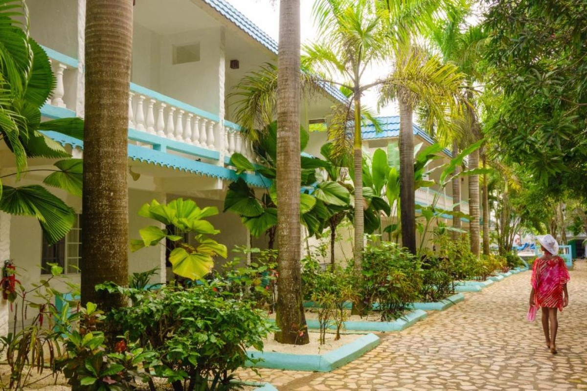 Legends Beach Resort