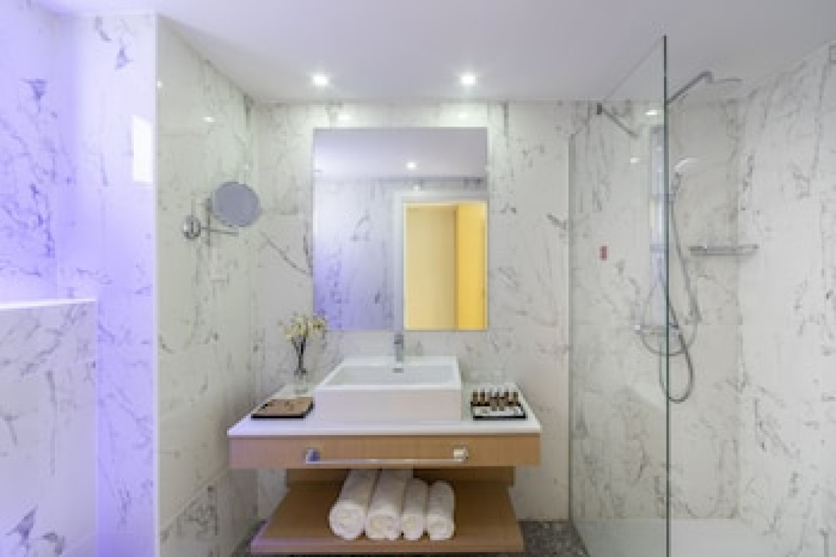 LEONARDO CRYSTAL COVE HOTEL & SPA - ADULTS ONLY