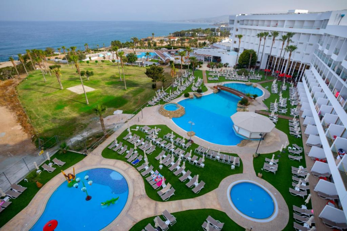 LEONARDO LAURA BEACH  SPLASH RESORT