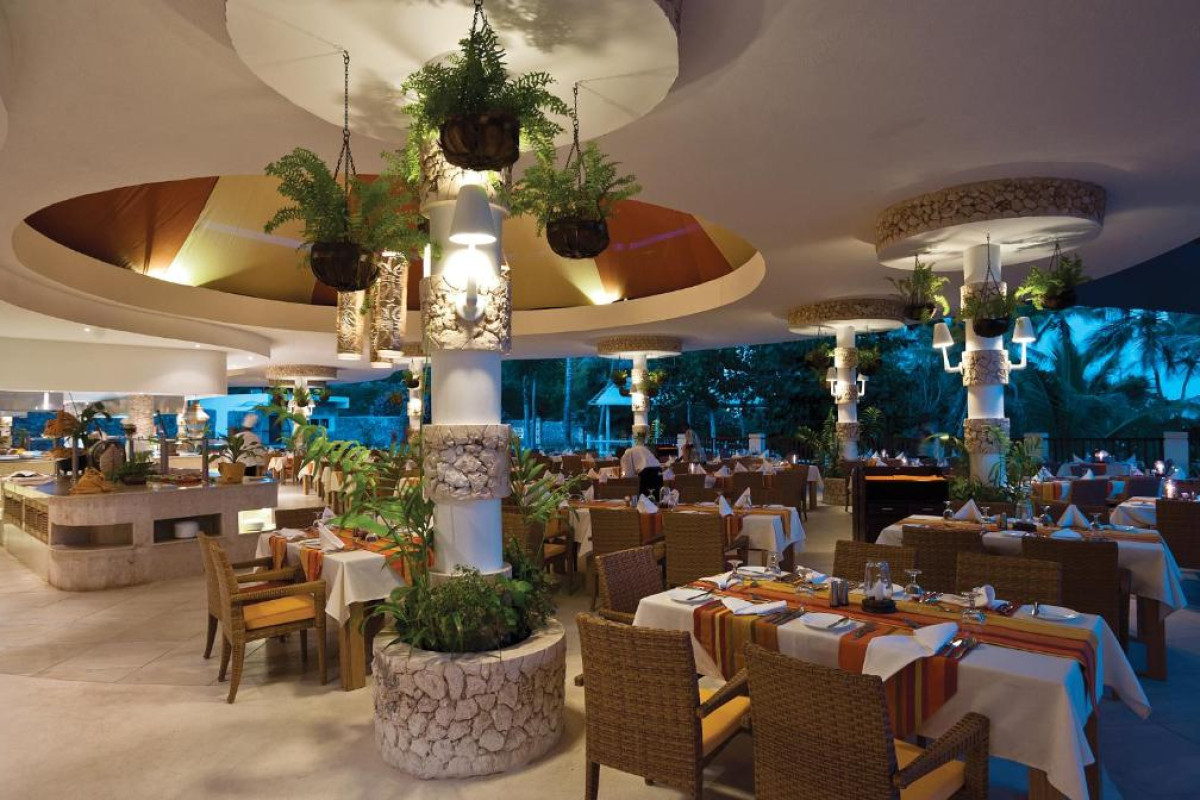 Leopard Beach Resort and Spa