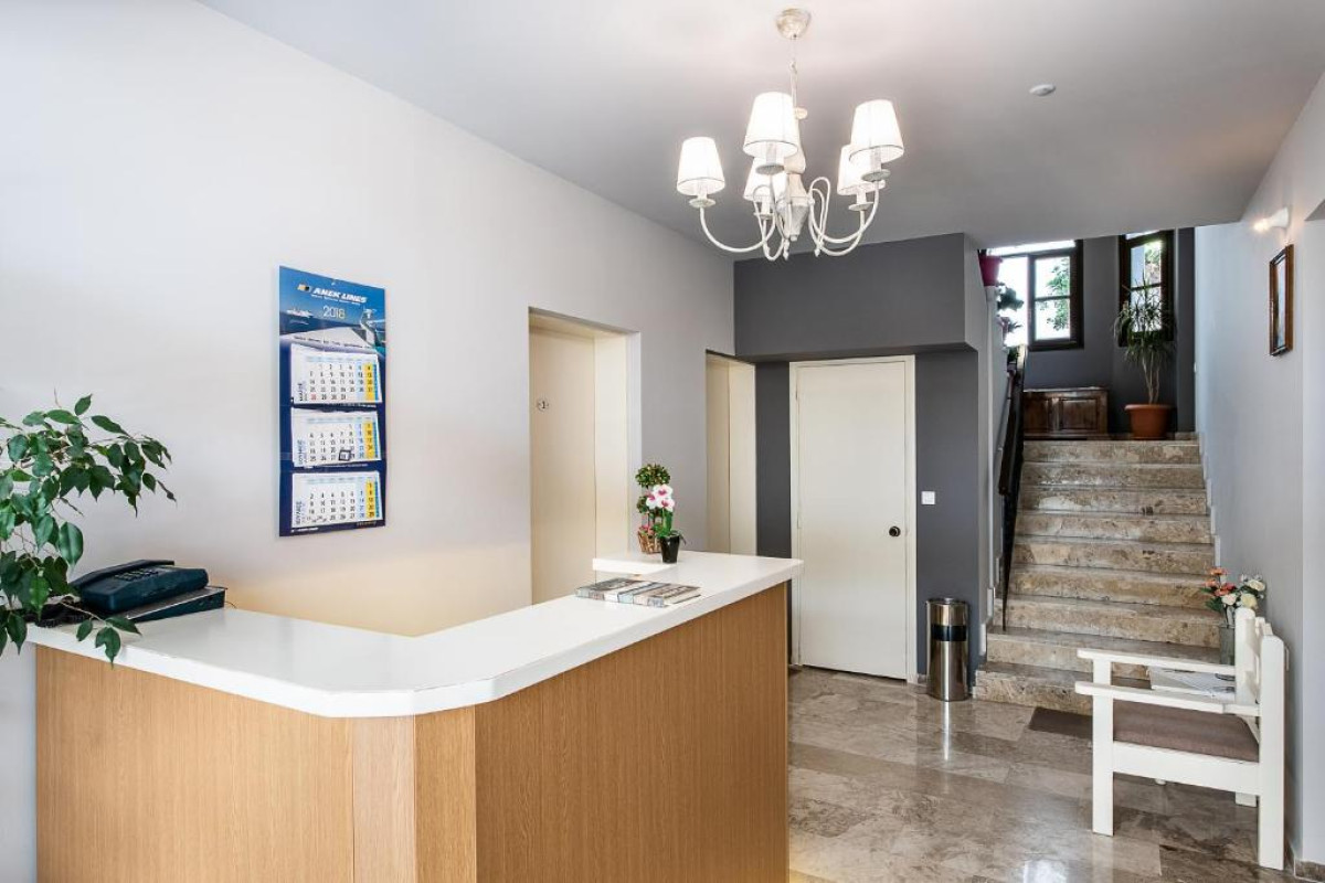 Lia Apartments