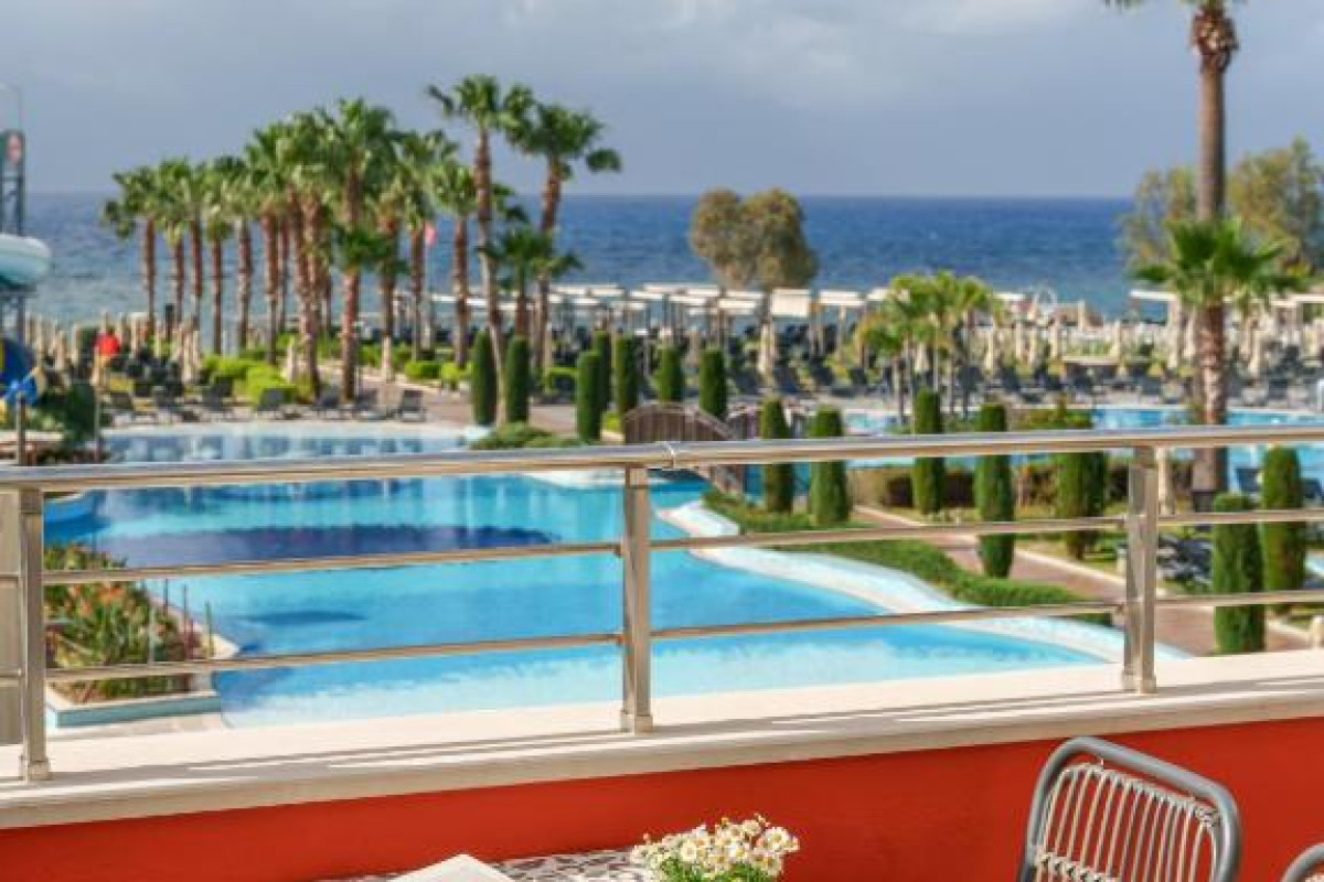 LIBERTY KUSADASI
