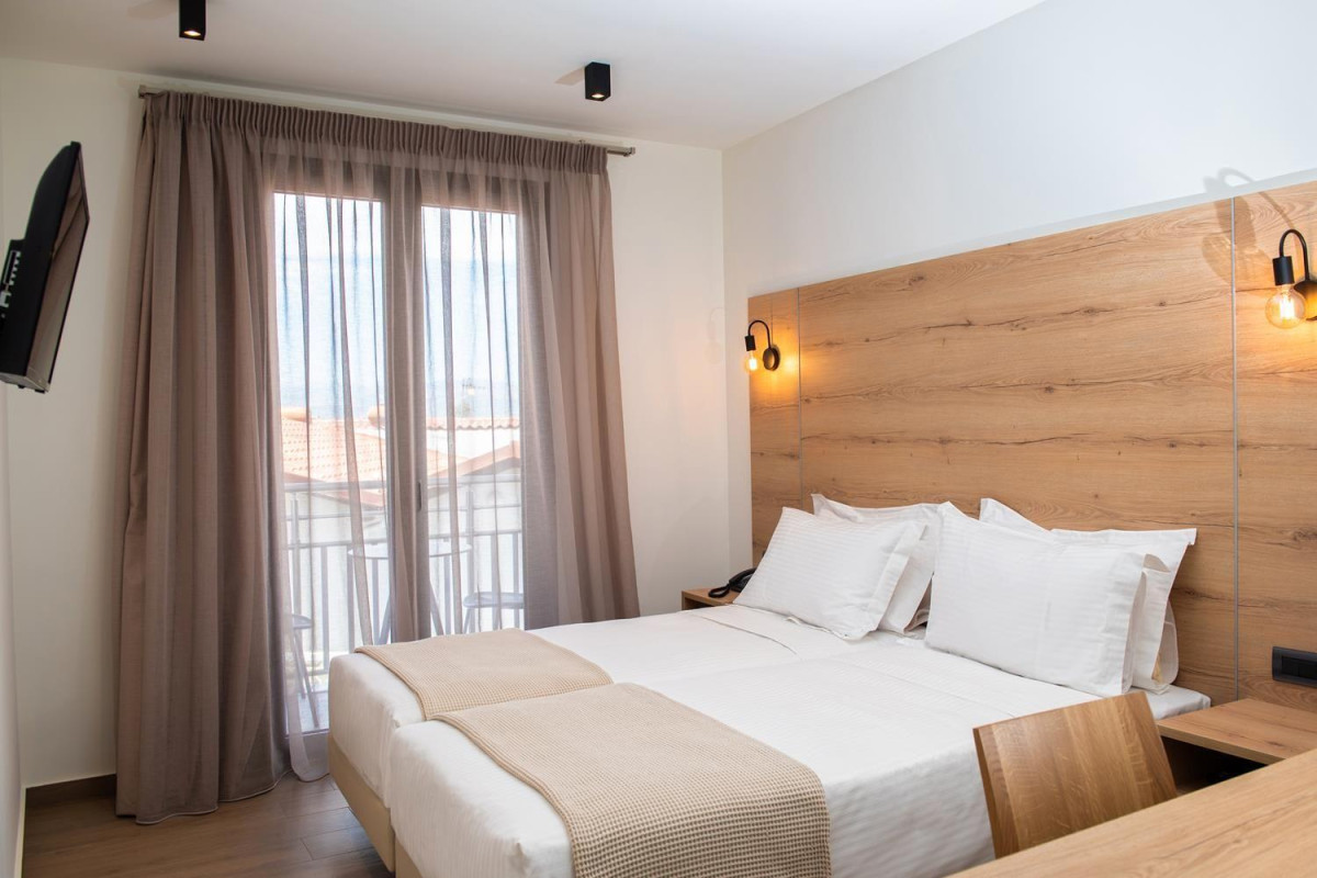 Liberty Of Nafplio