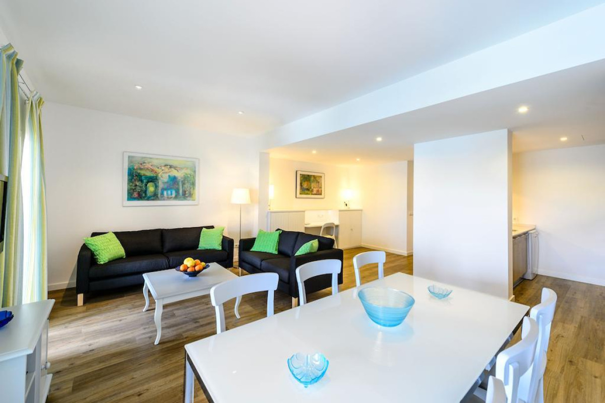 Lili Apartments