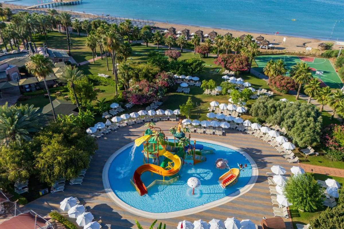 LIMAK ARCADIA SPORT RESORT HOTEL