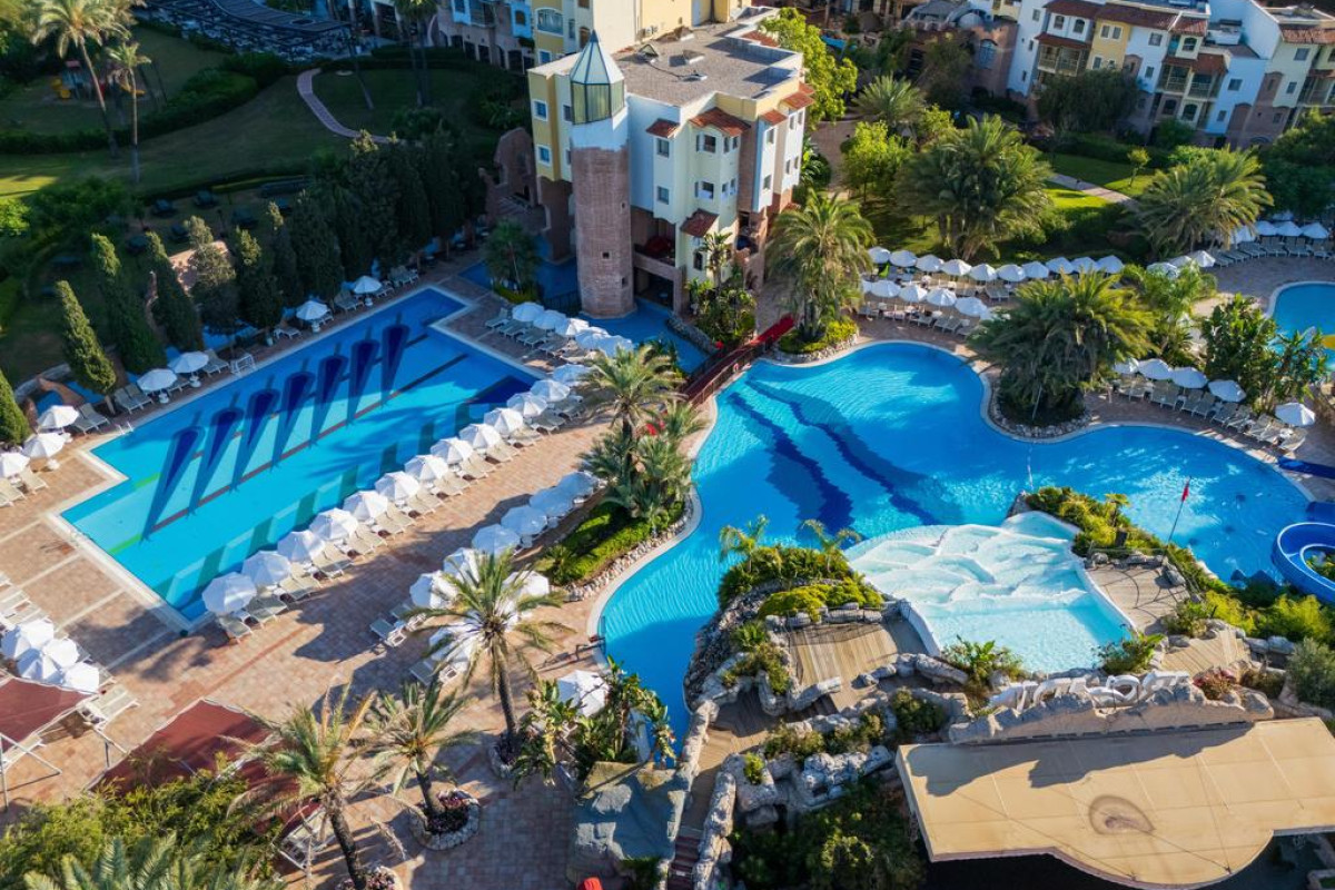 LIMAK ARCADIA SPORT RESORT HOTEL