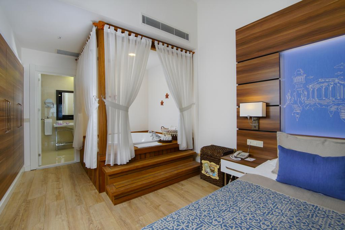 LIMAK ATLANTIS DE LUXE HOTEL & RESORT