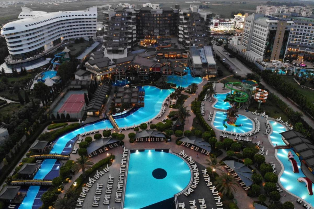 LIMAK LARA DE LUXE HOTEL