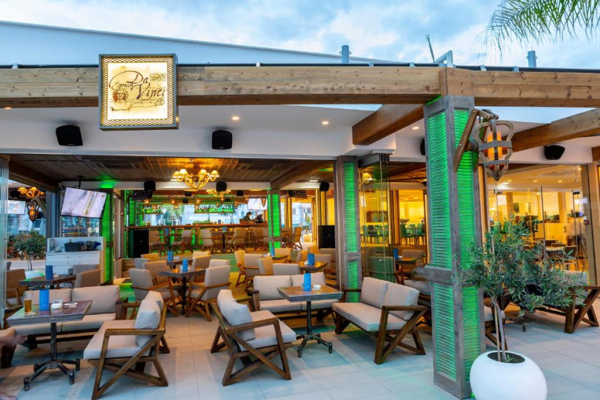Limanaki Beach Hotel & Suites