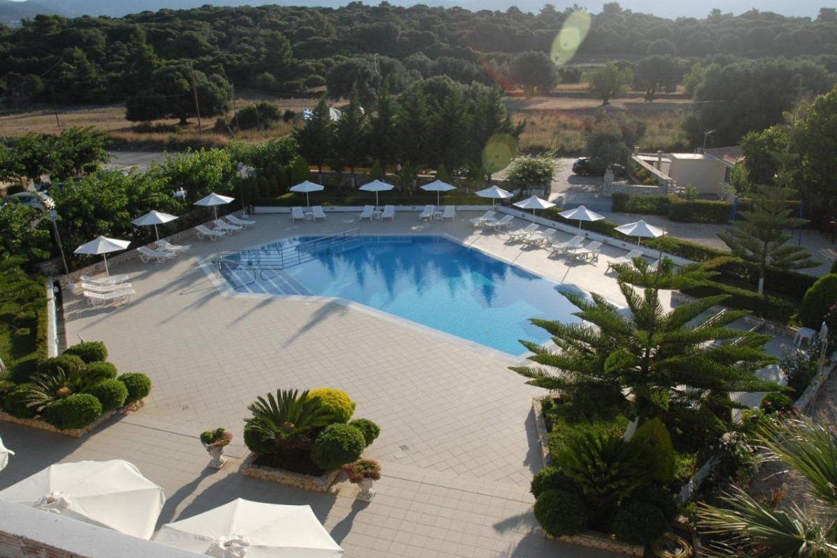 Limanaki Hotel