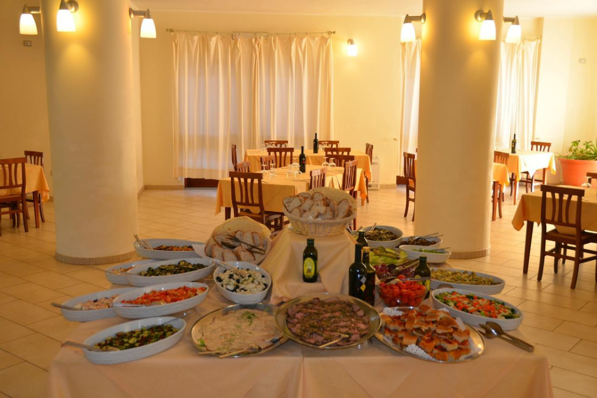 Limone Beach Resort