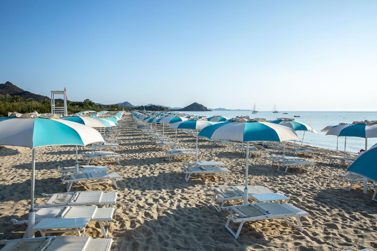 Limone Beach Resort