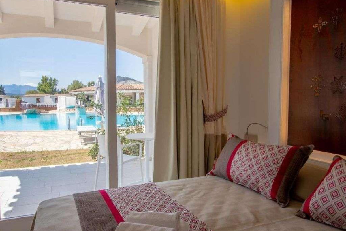 Limone Beach Resort