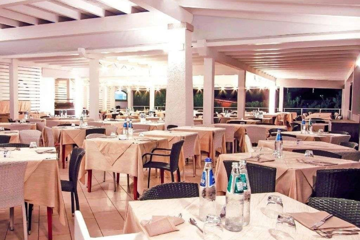 Limone Beach Resort