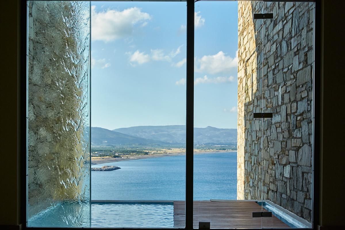 Lindos Blu (Adults Only 17+)
