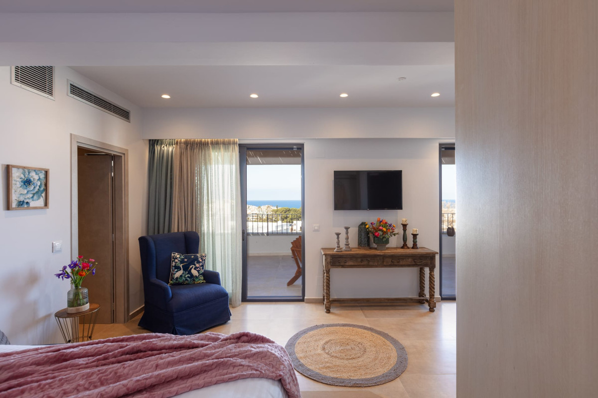 LINES CONCEPT ACCOMMODATION