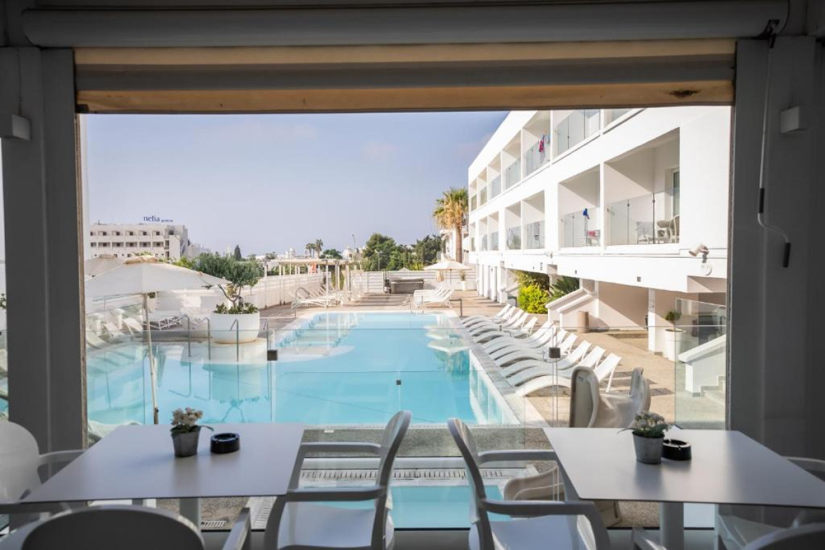 Liquid Hotel Apartments