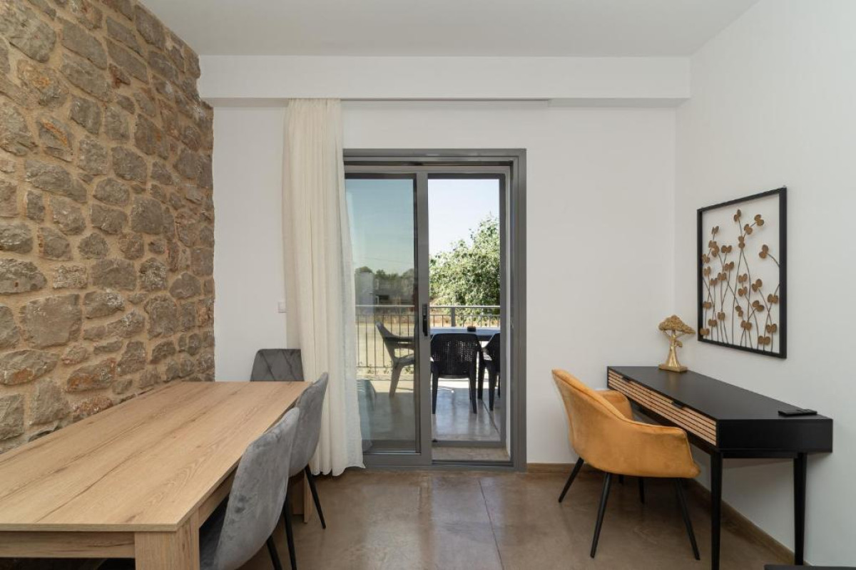 Lithos Suites