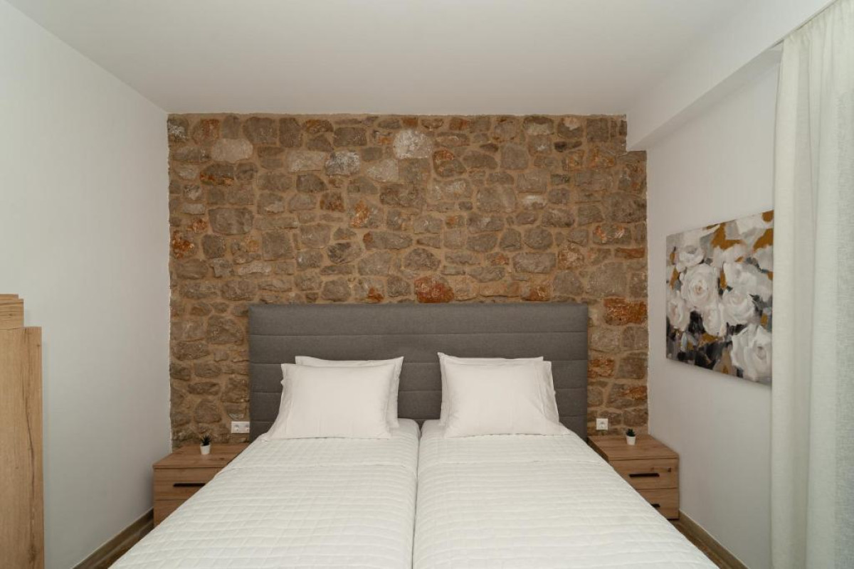 Lithos Suites