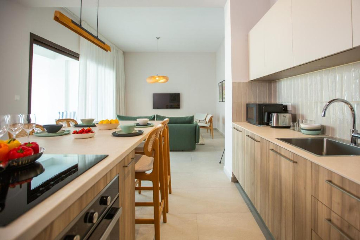 LIV & CO Suites & Villas
