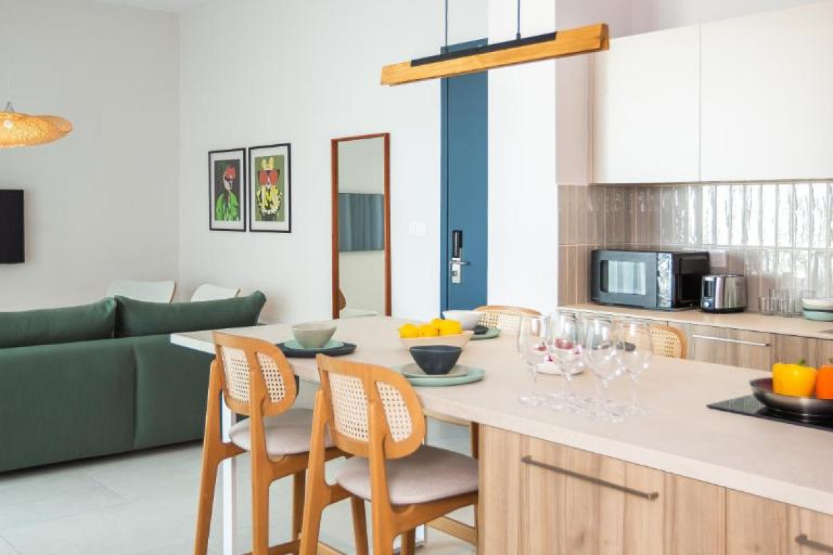 LIV & CO Suites & Villas