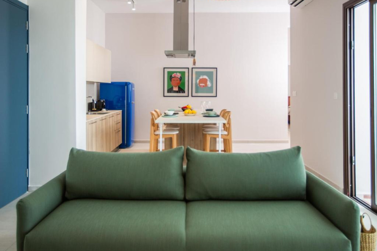 LIV & CO Suites & Villas