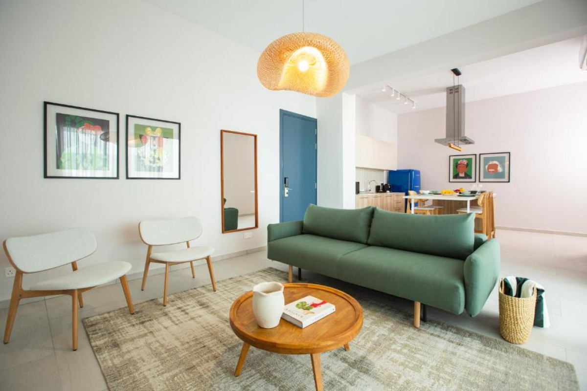 LIV & CO Suites & Villas