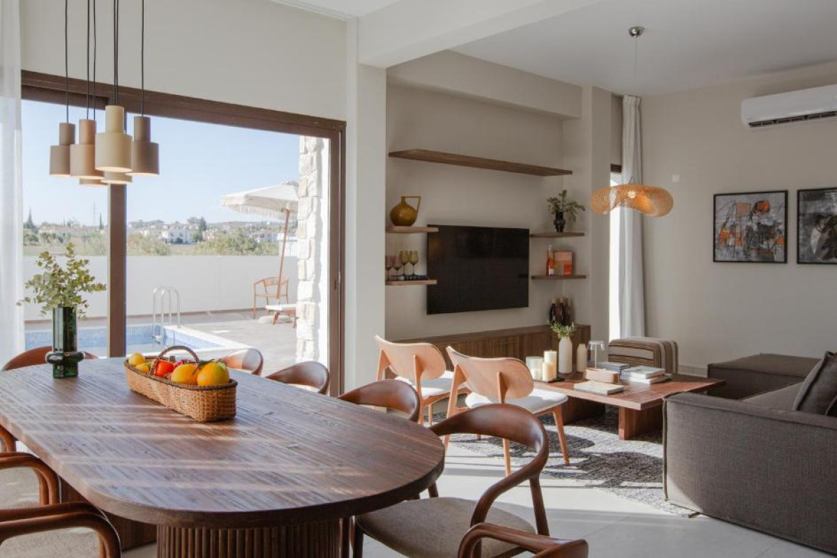LIV & CO Suites & Villas