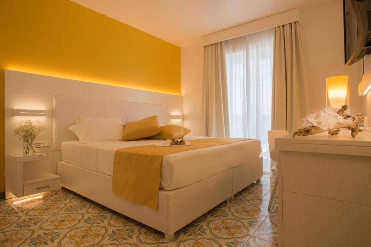 Hotel Lloyd's Baia