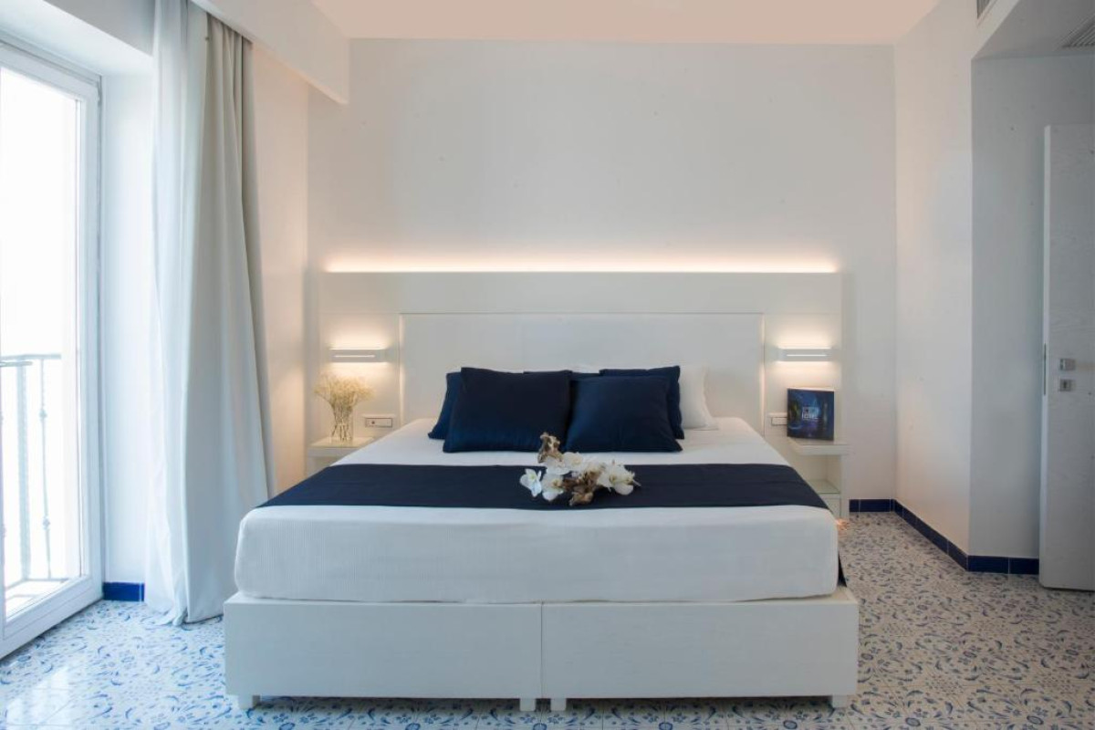 Hotel Lloyd's Baia