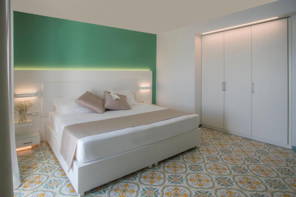 Hotel Lloyd's Baia
