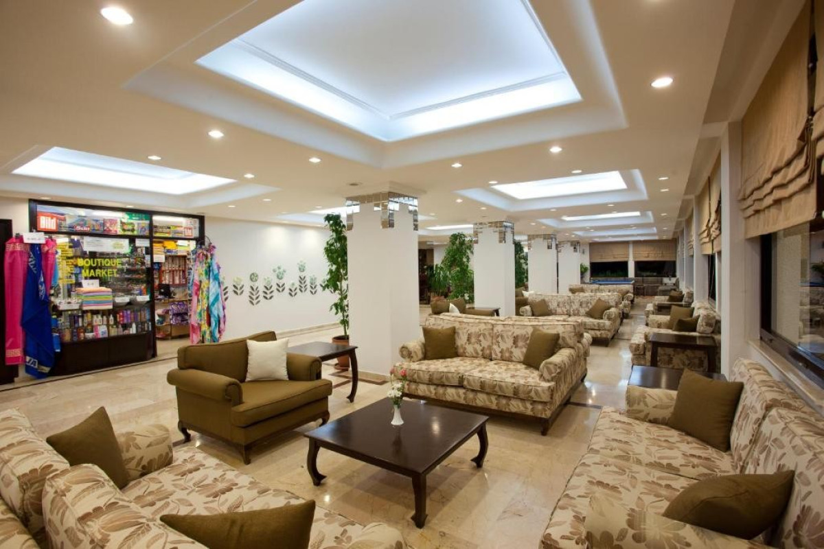 Titan Club Hotel