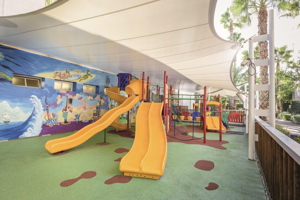 Apartmentos Estival Park