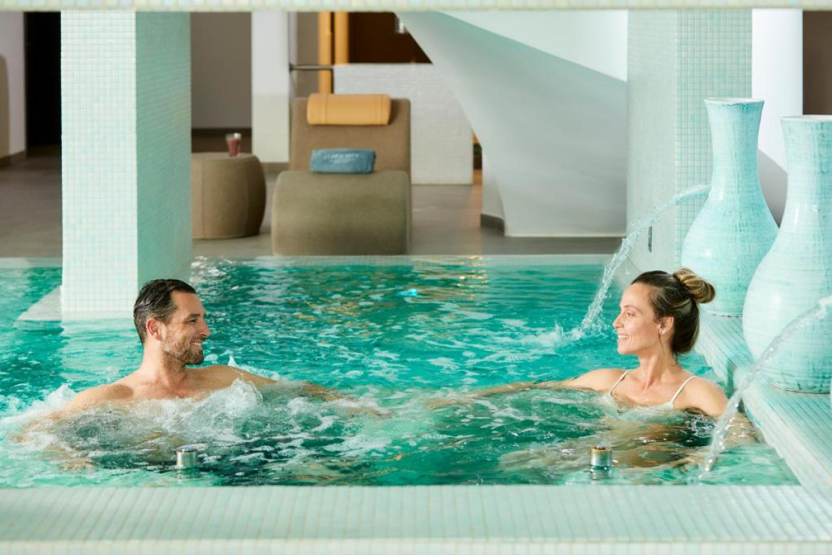Longevity Health & Wellness Hotel