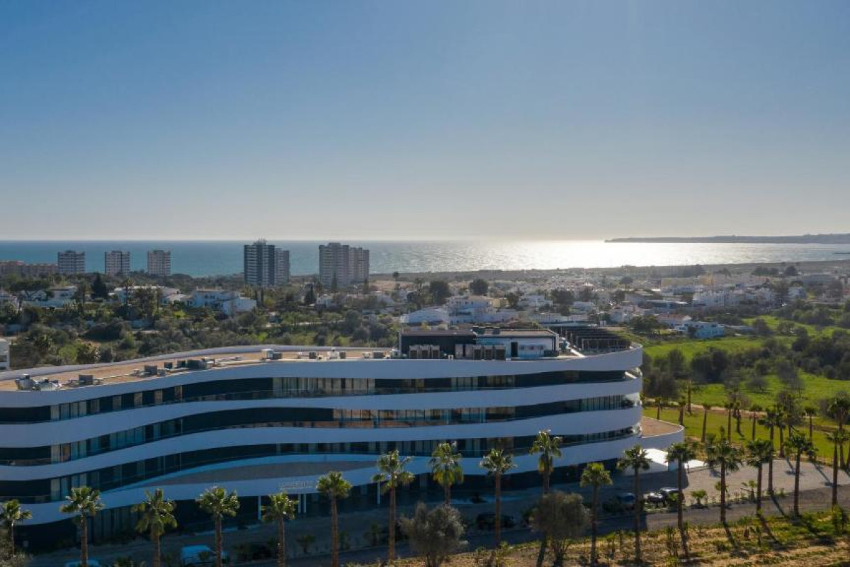 Longevity Health & Wellness Hotel