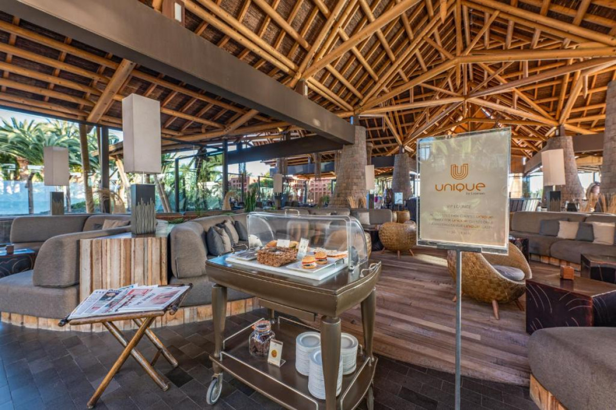 Lopesan Baobab Resort
