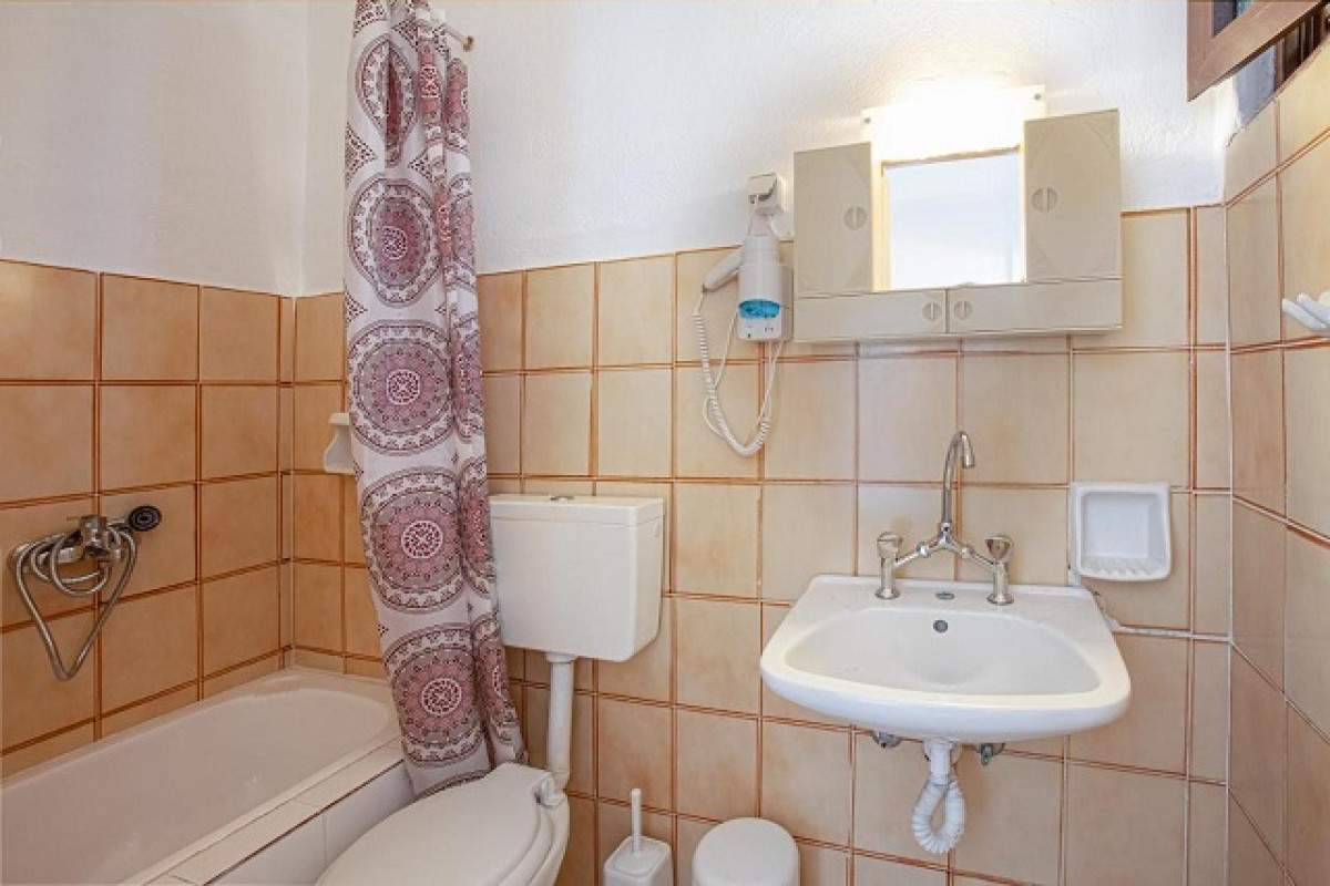 Lord Complex Suites