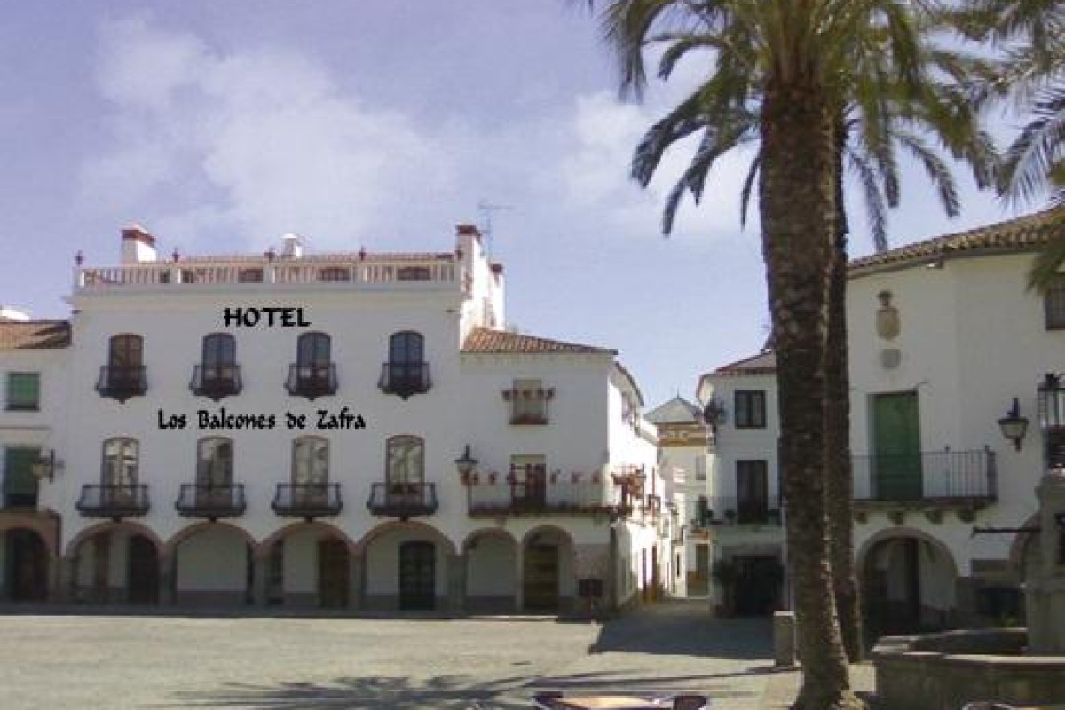 Los Balcones De Zafra