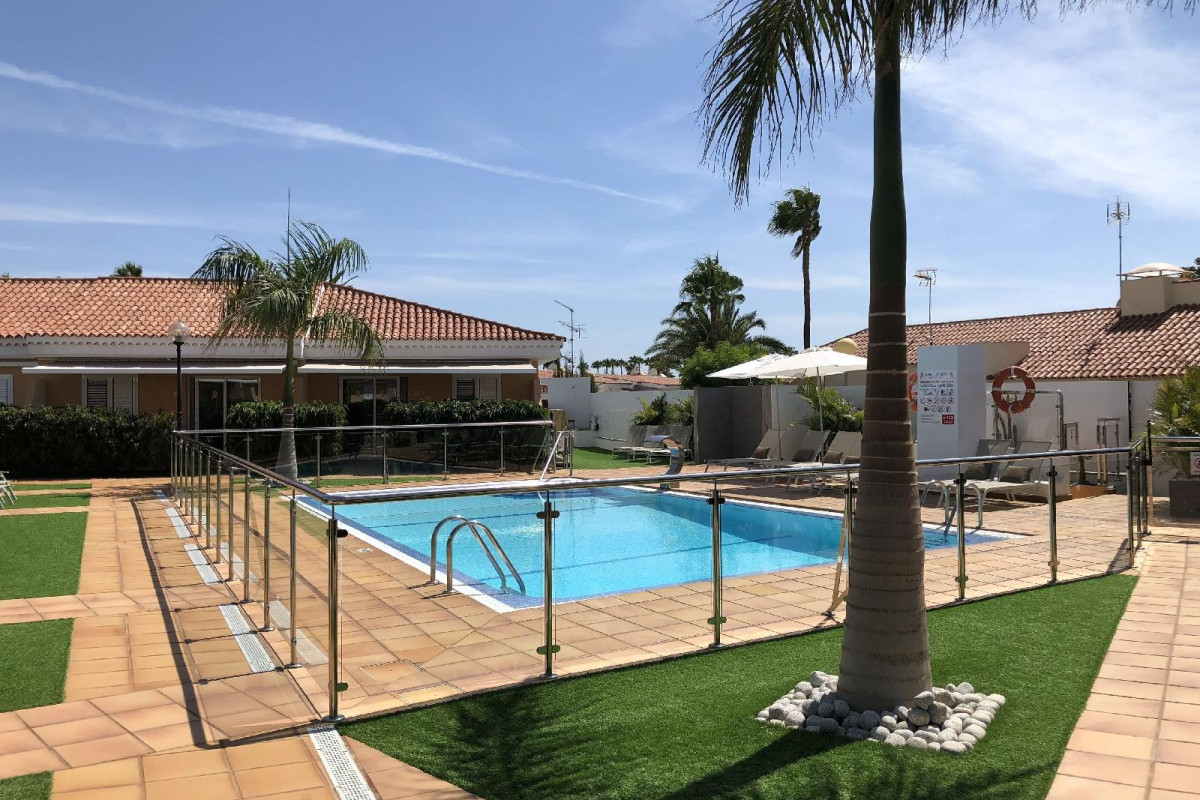 LOS LEONES BUNGALOWS