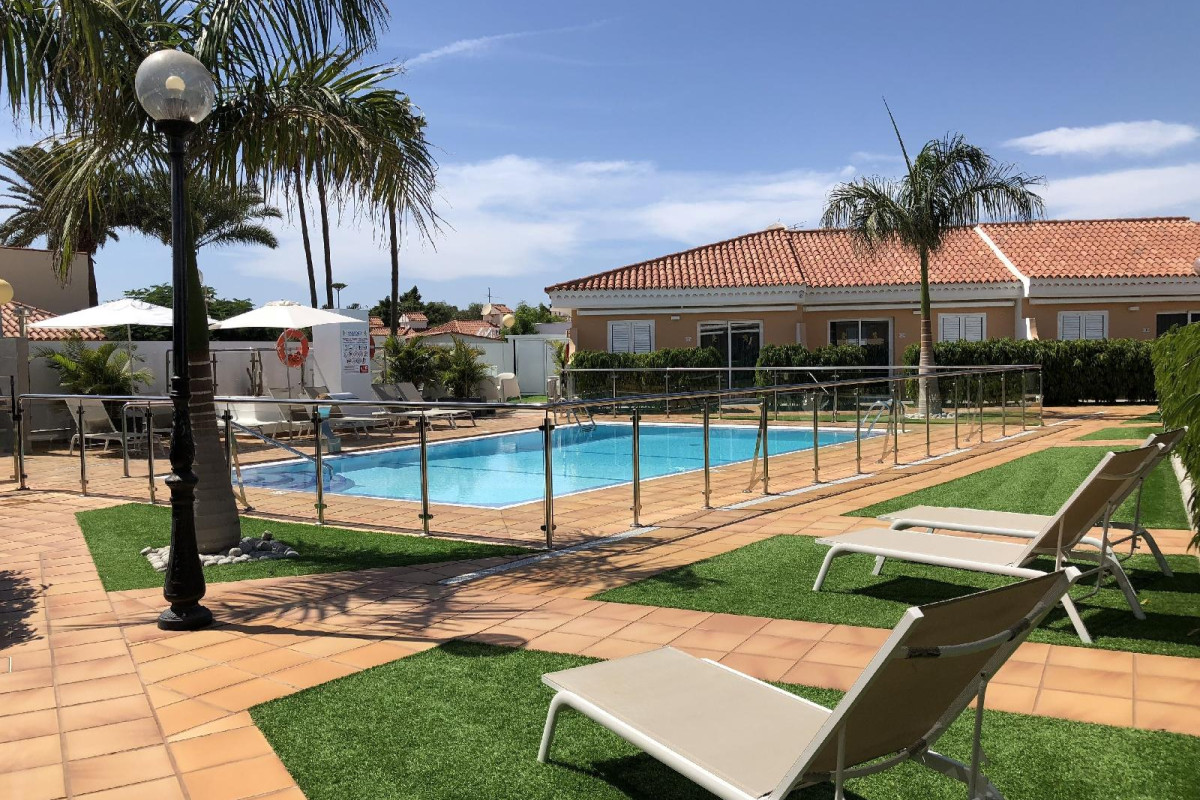 LOS LEONES BUNGALOWS