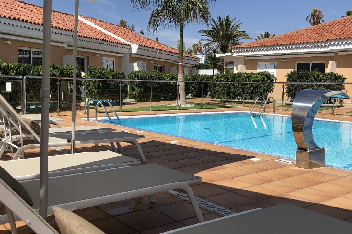LOS LEONES BUNGALOWS