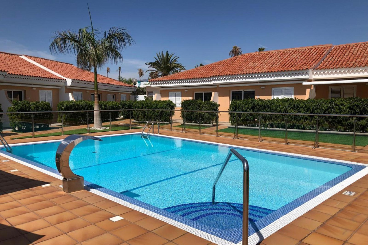 LOS LEONES BUNGALOWS