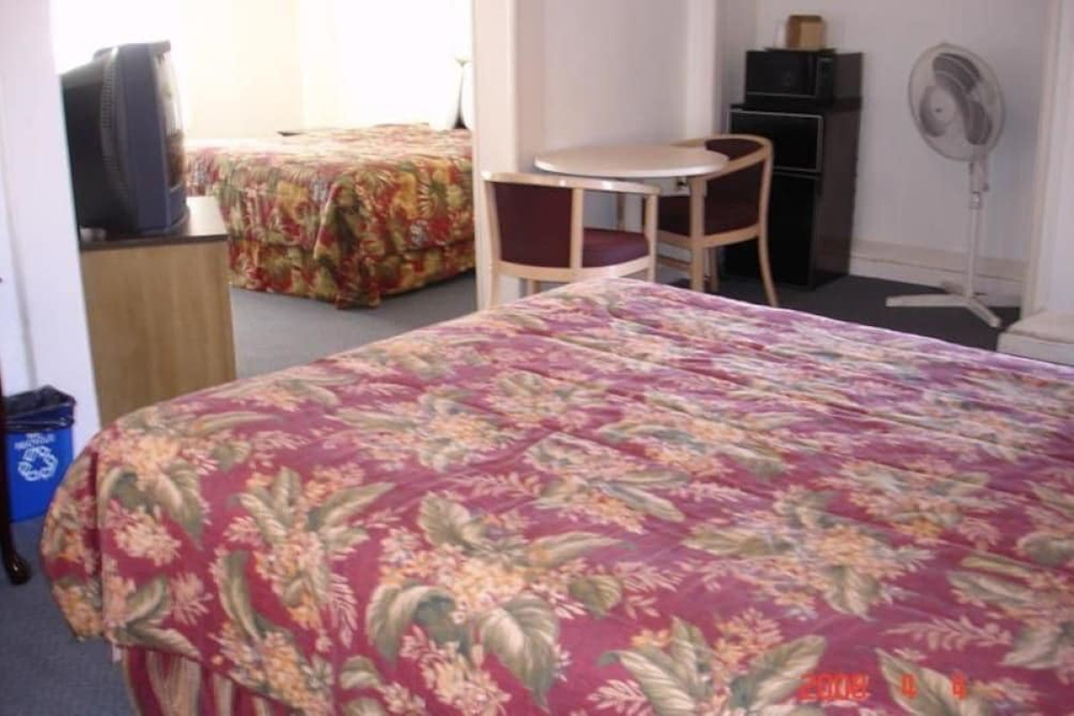 Los Padres Inn