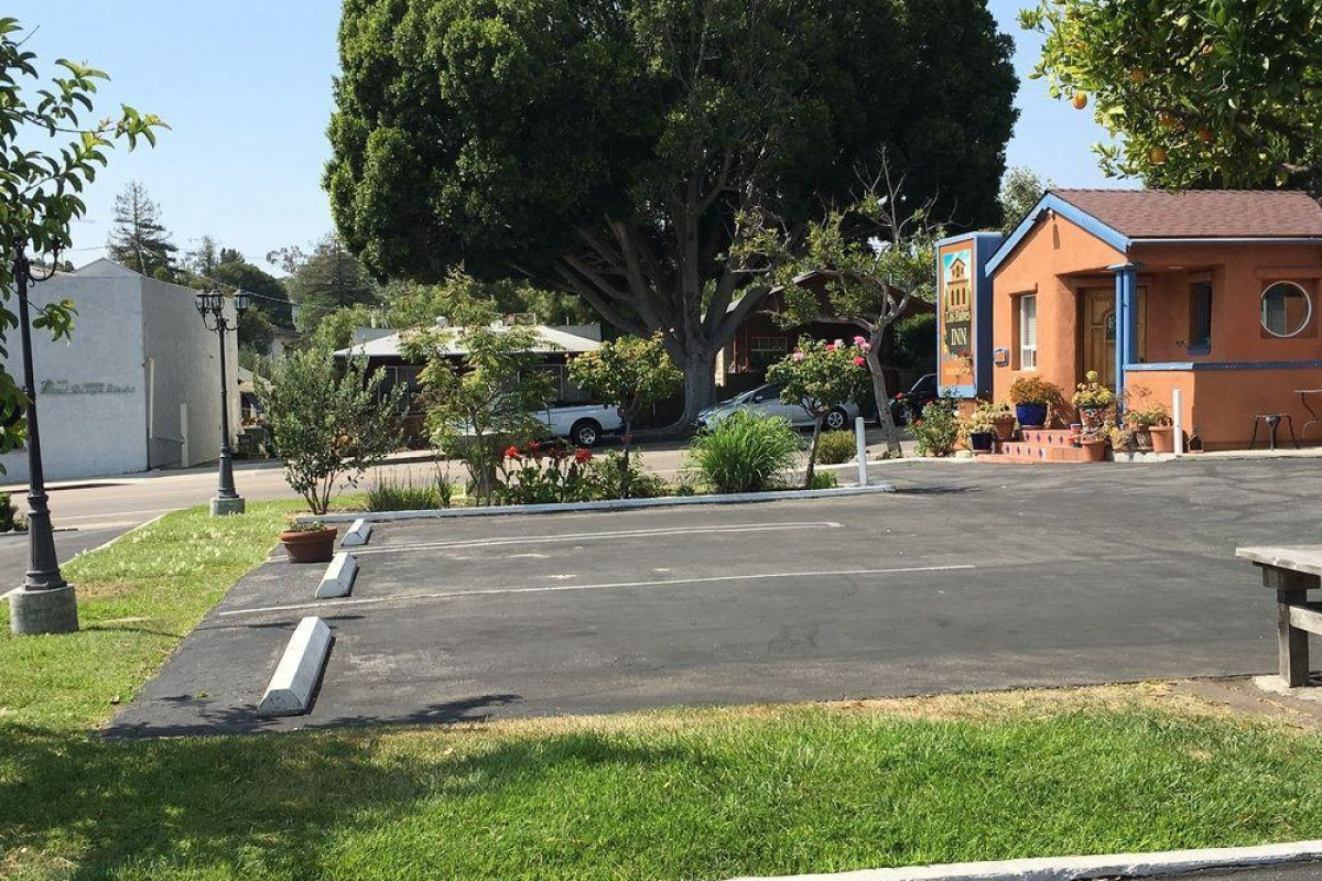 Los Padres Inn